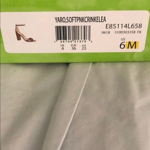 Sam Edelman Shoes - NWT Rose Gold/Pink Sam Edelman Sandals Sam Edelman Shoes - NWT Rose Gold/Pink Sam Edelman Sandals